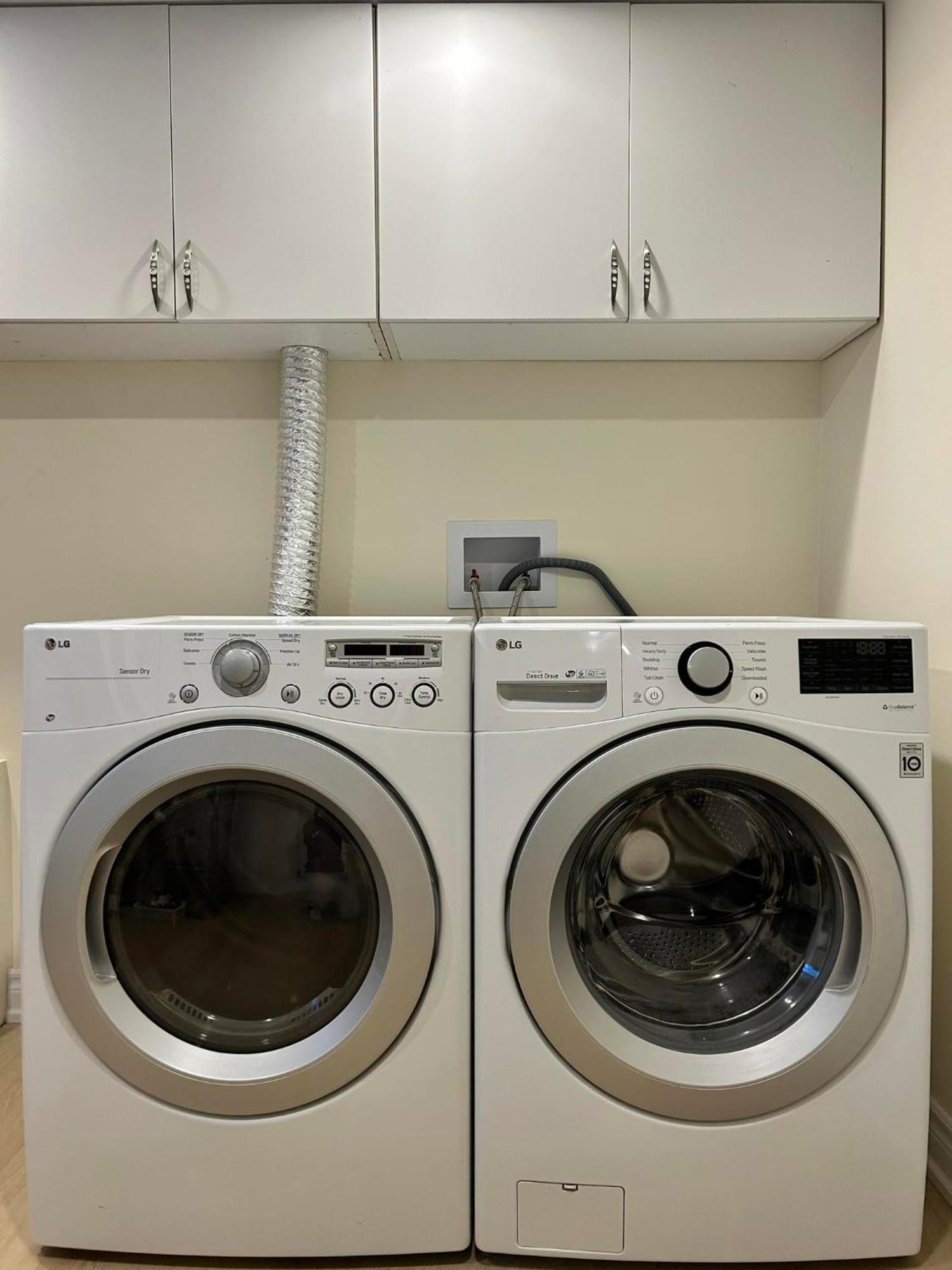 Brand New Lower Home With Exclusive Bathroom Toronto Extérieur photo